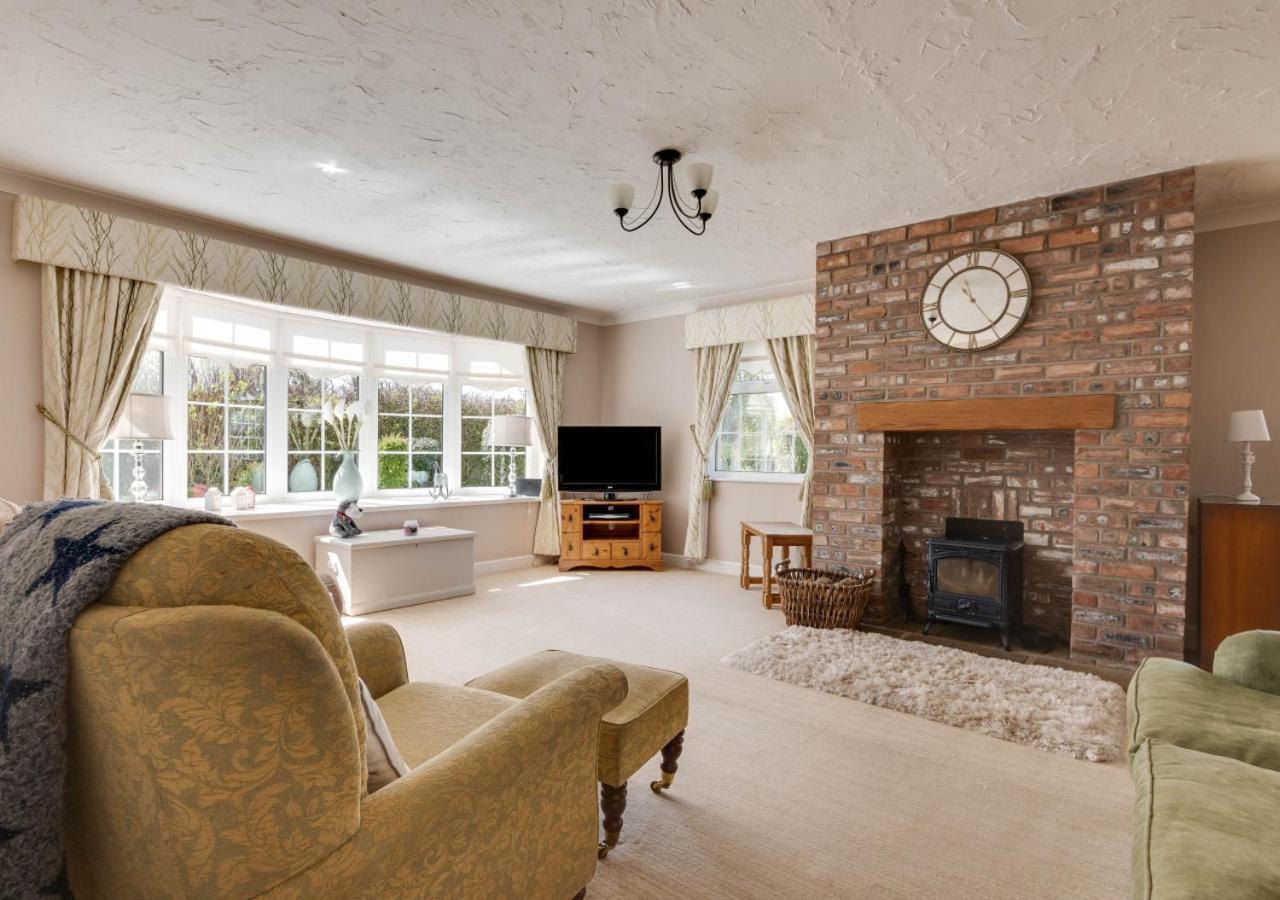 Dukesfield Cottage Bamburgh Exterior photo