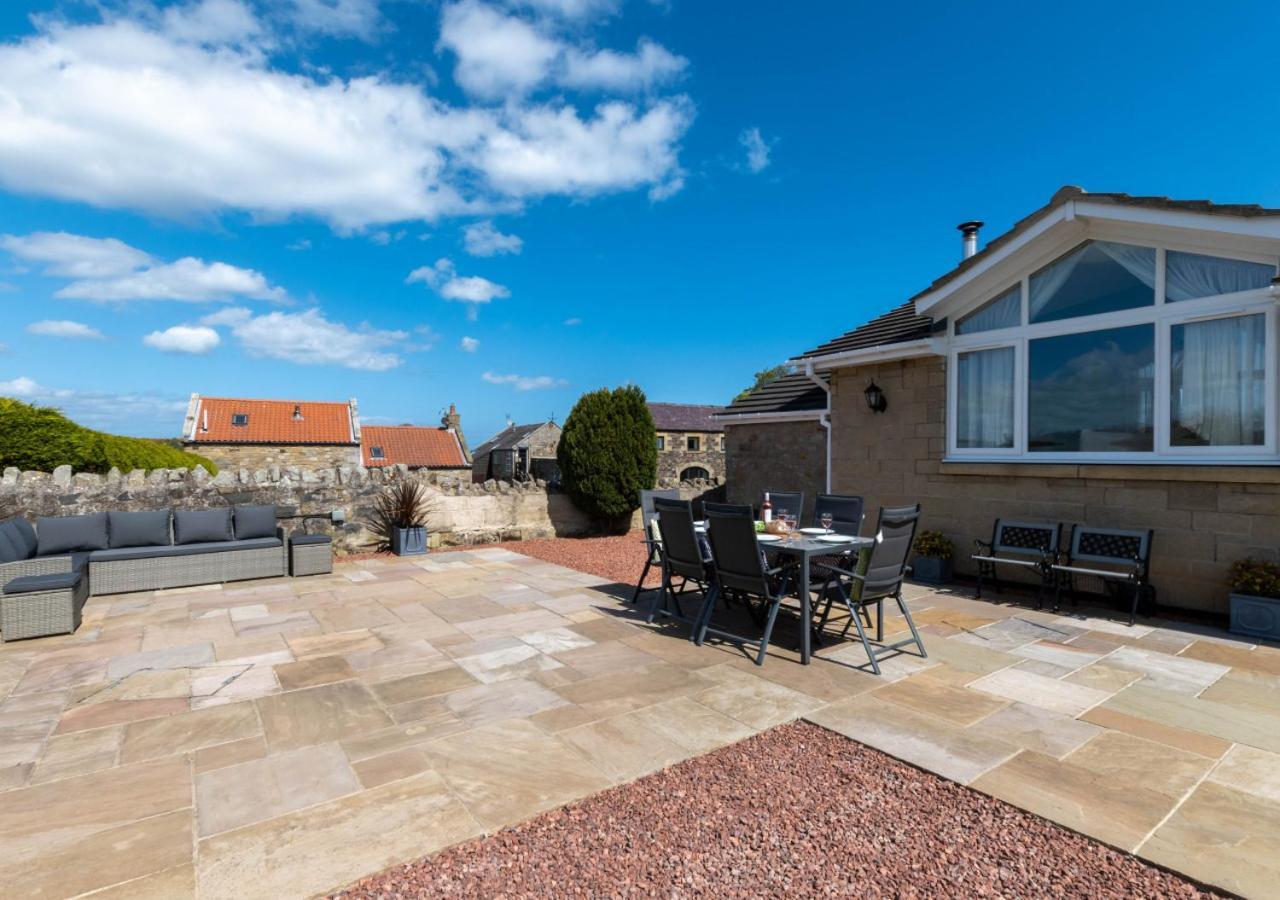 Dukesfield Cottage Bamburgh Exterior photo